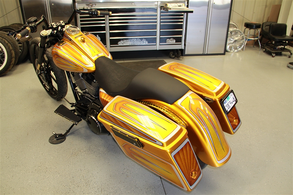 Custom Seats Harley Davidson HD RoadKing FLHR FLHRC